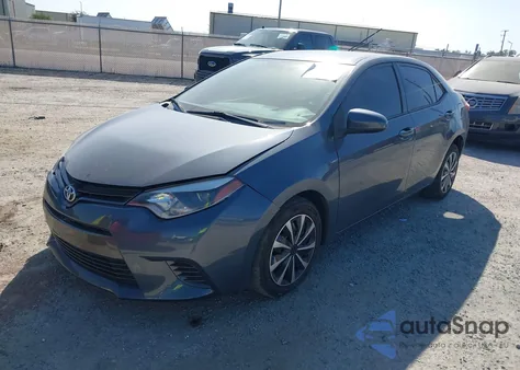 2015 Toyota Corolla Le z USA, uszkodzony, nr VIN 2T1BURHE5FC366391